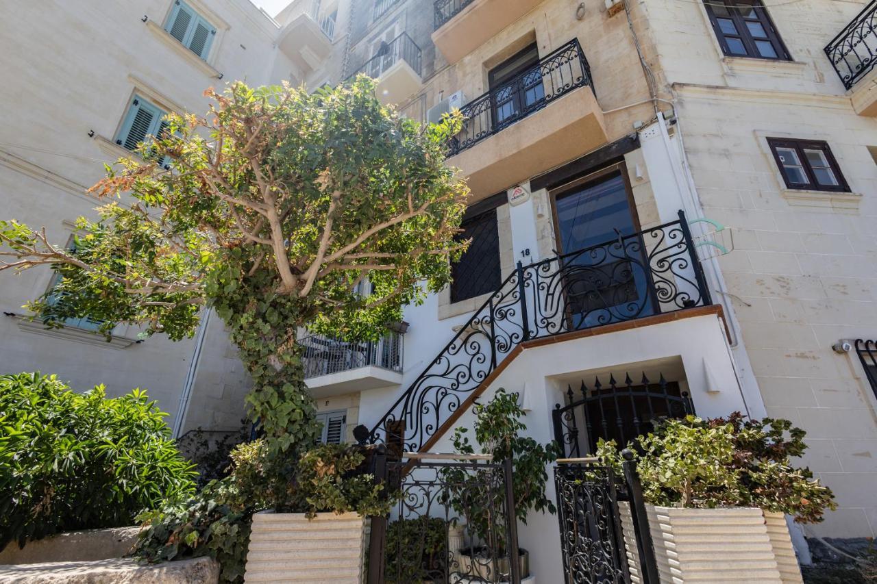 Blue Eye - Waterfront Home In A Scenic Location Birgu Exterior photo